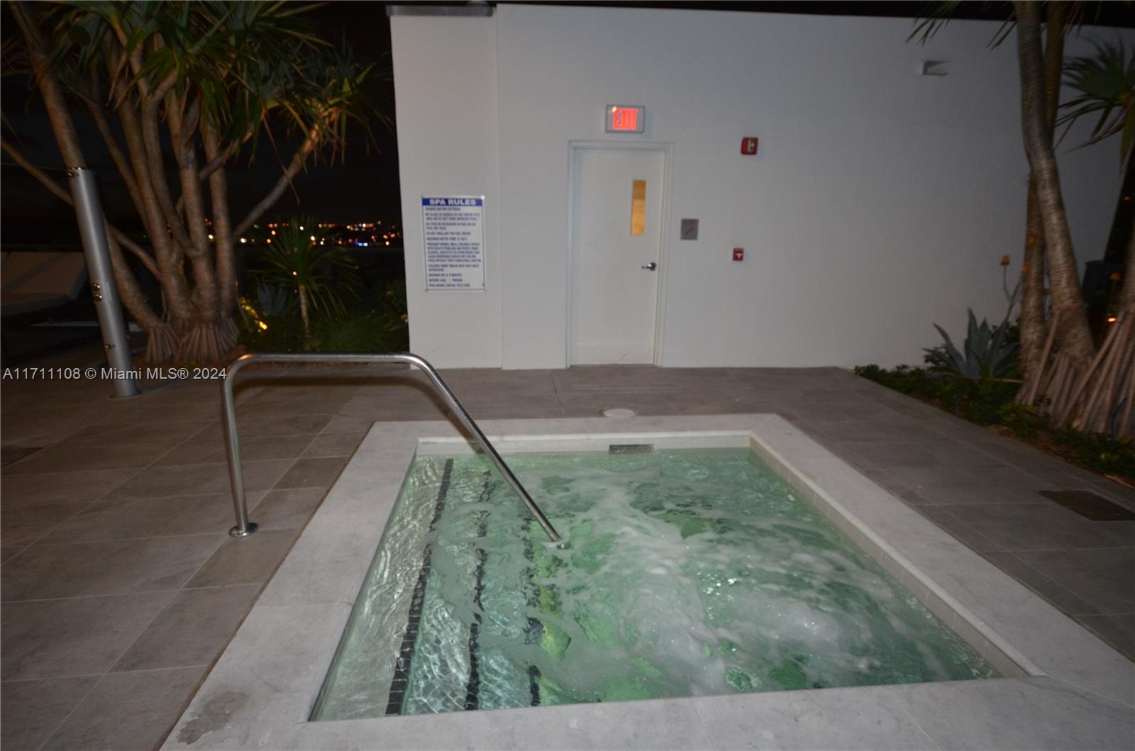 CANVAS CONDO - Residential Lease
