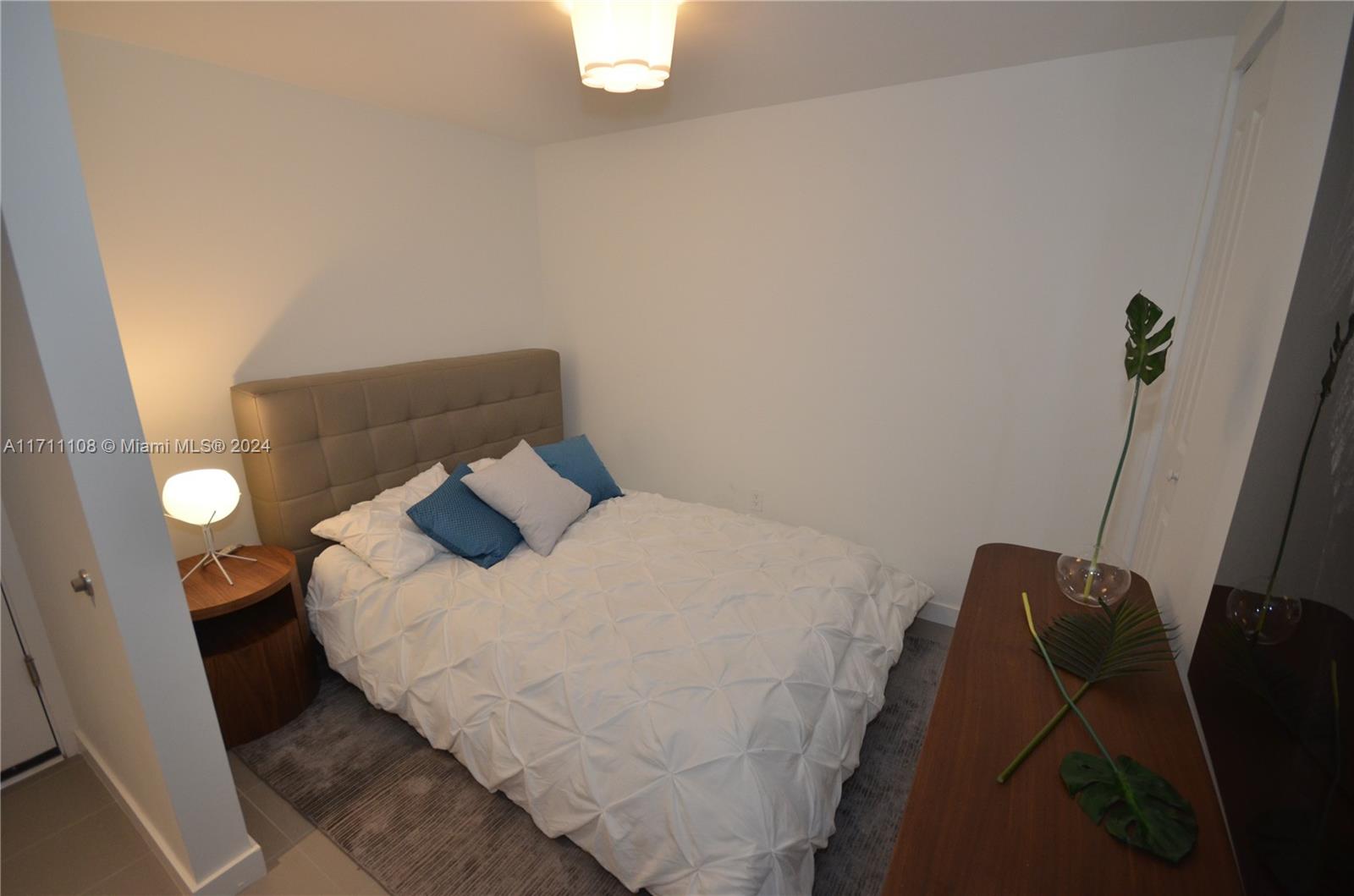 CANVAS CONDO - Residential Lease