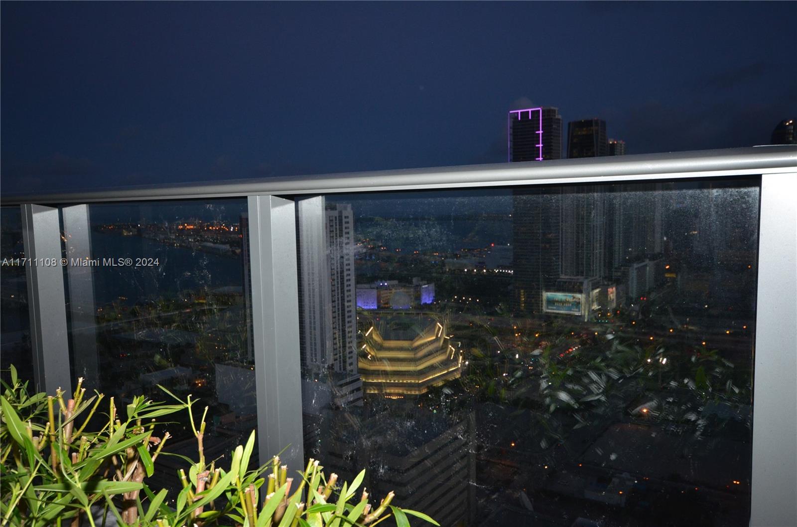 CANVAS CONDO - Residential Lease