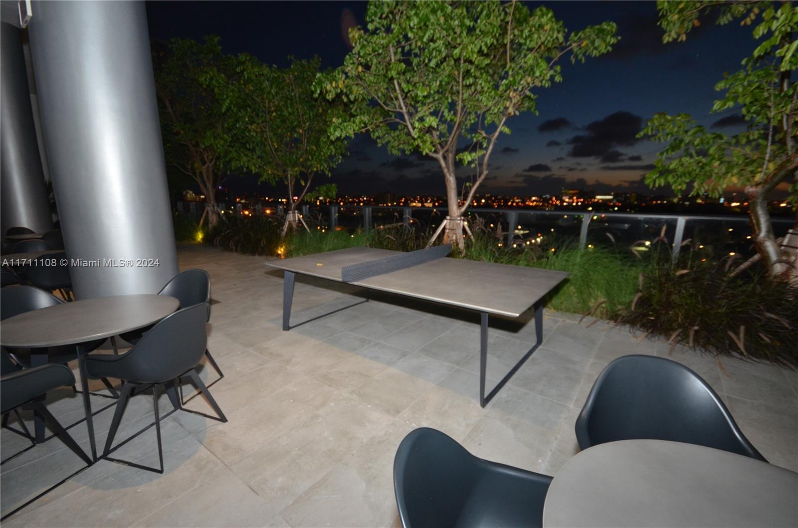 CANVAS CONDO - Residential Lease
