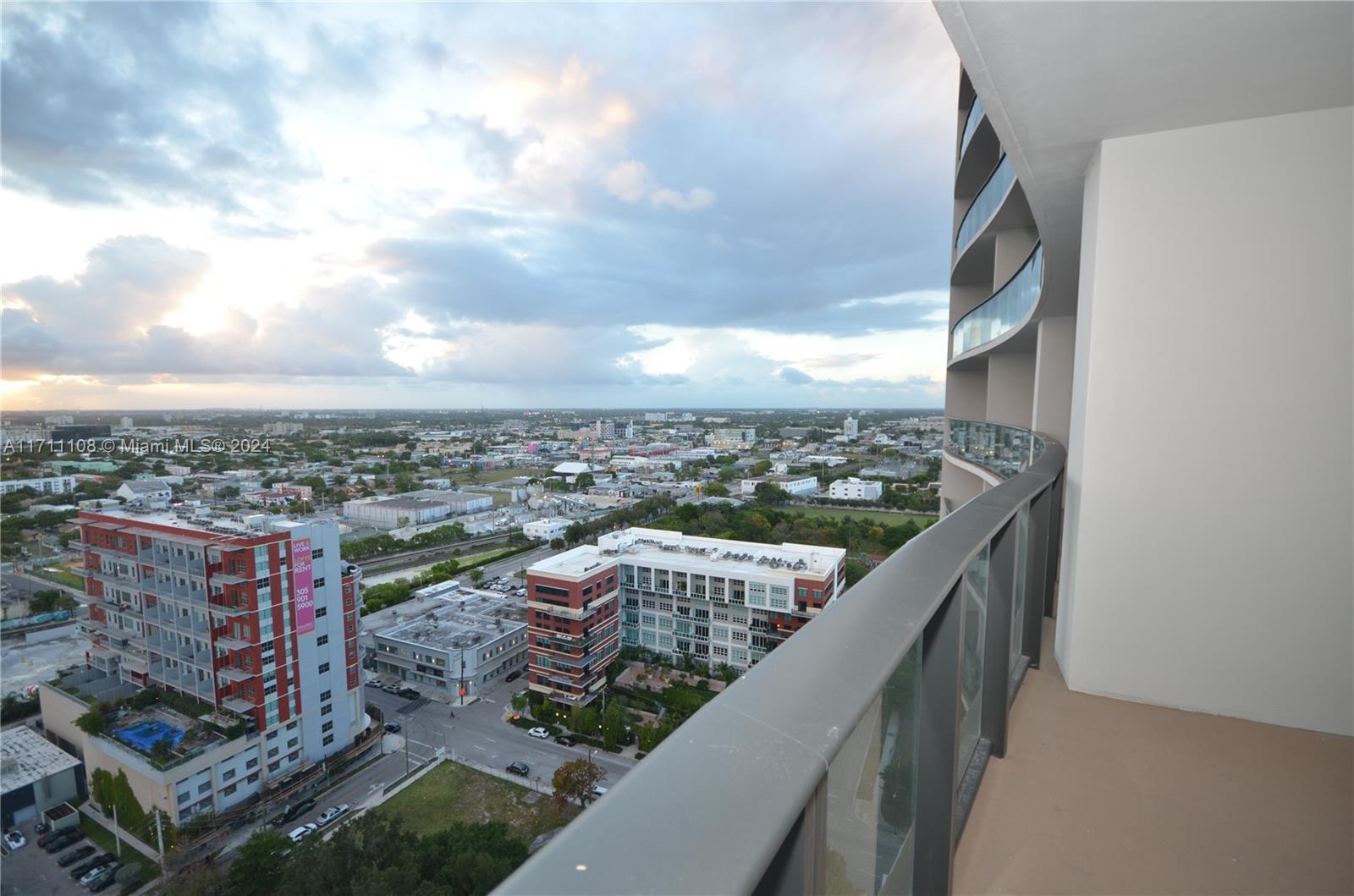 CANVAS CONDO - Residential Lease