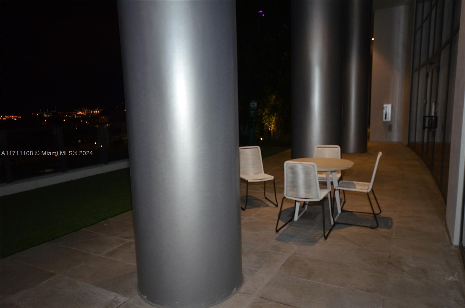 CANVAS CONDO - Residential Lease
