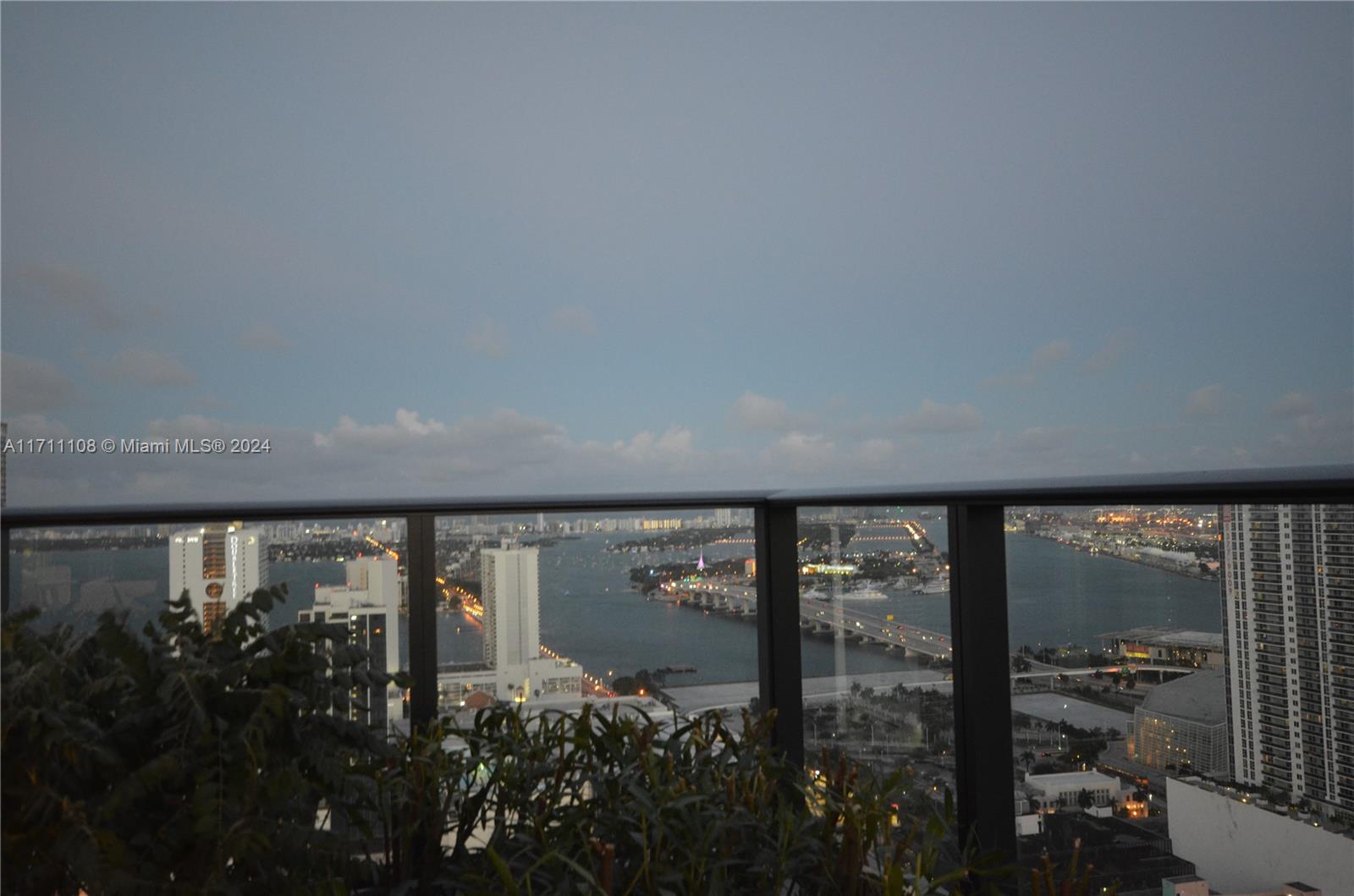 CANVAS CONDO - Residential Lease