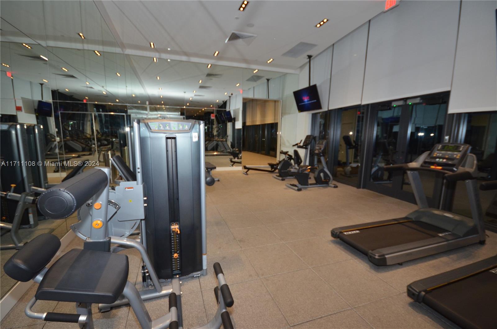 CANVAS CONDO - Residential Lease