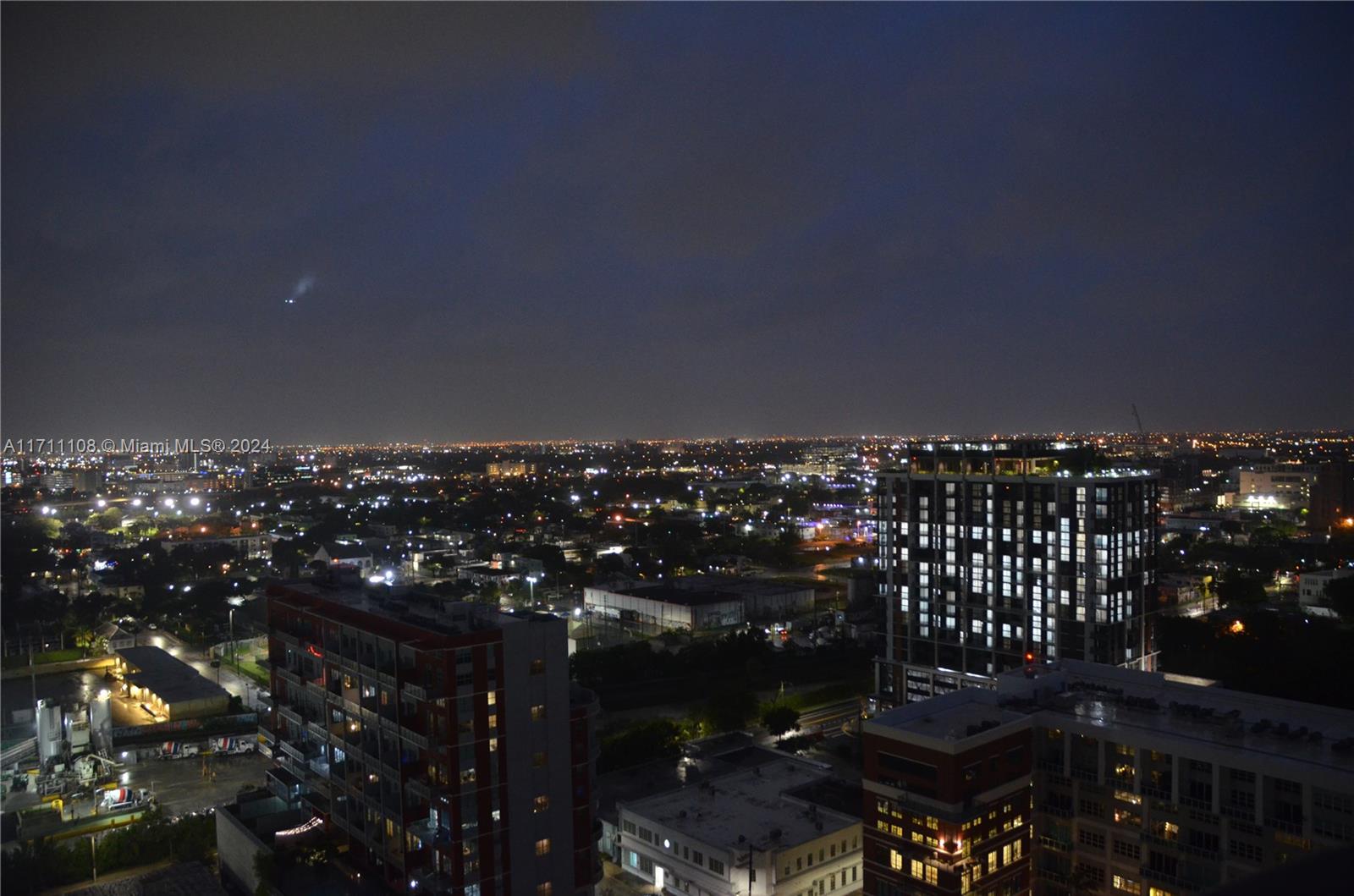 CANVAS CONDO - Residential Lease