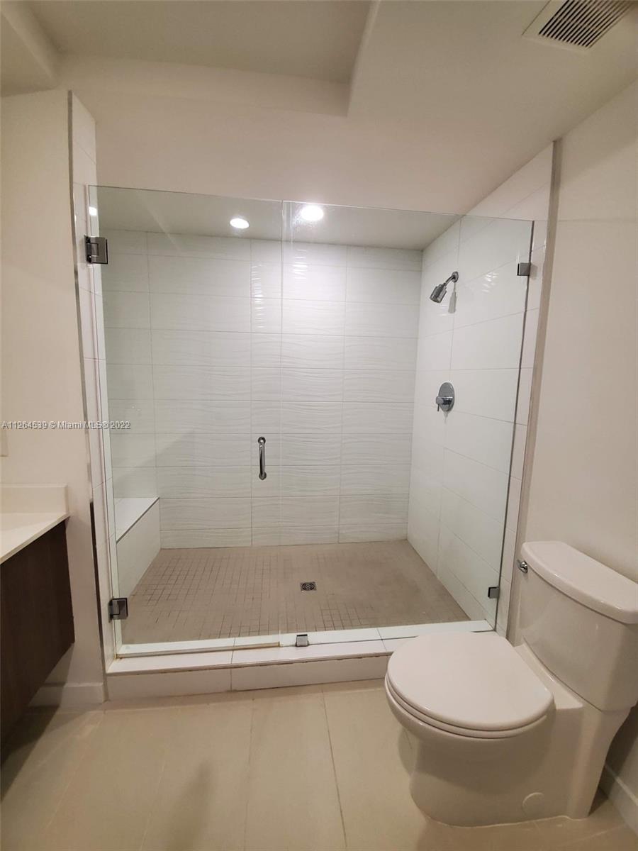 Midtown Doral Cond #2 - Residential Lease