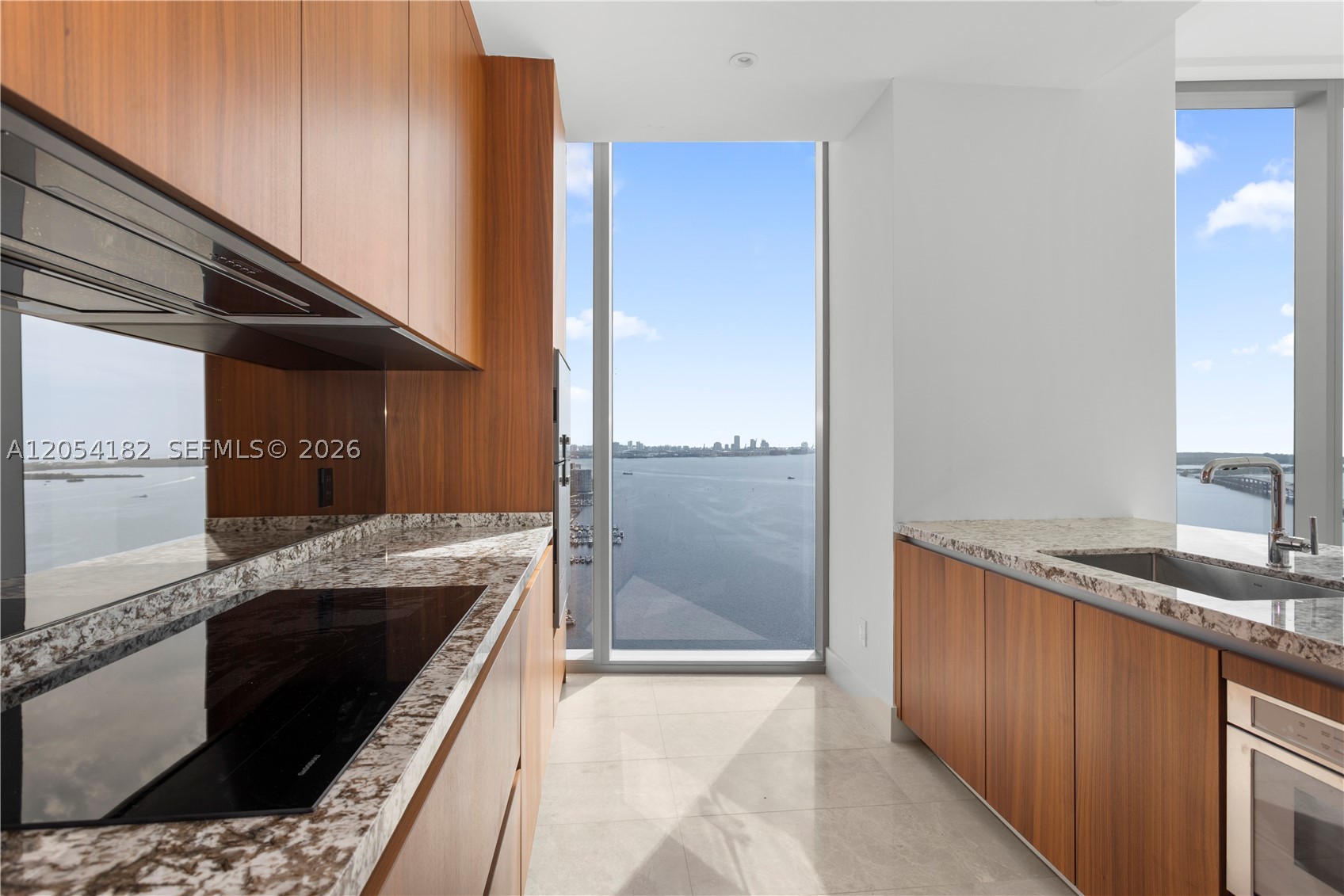 UNA RESIDENCES - Residential
