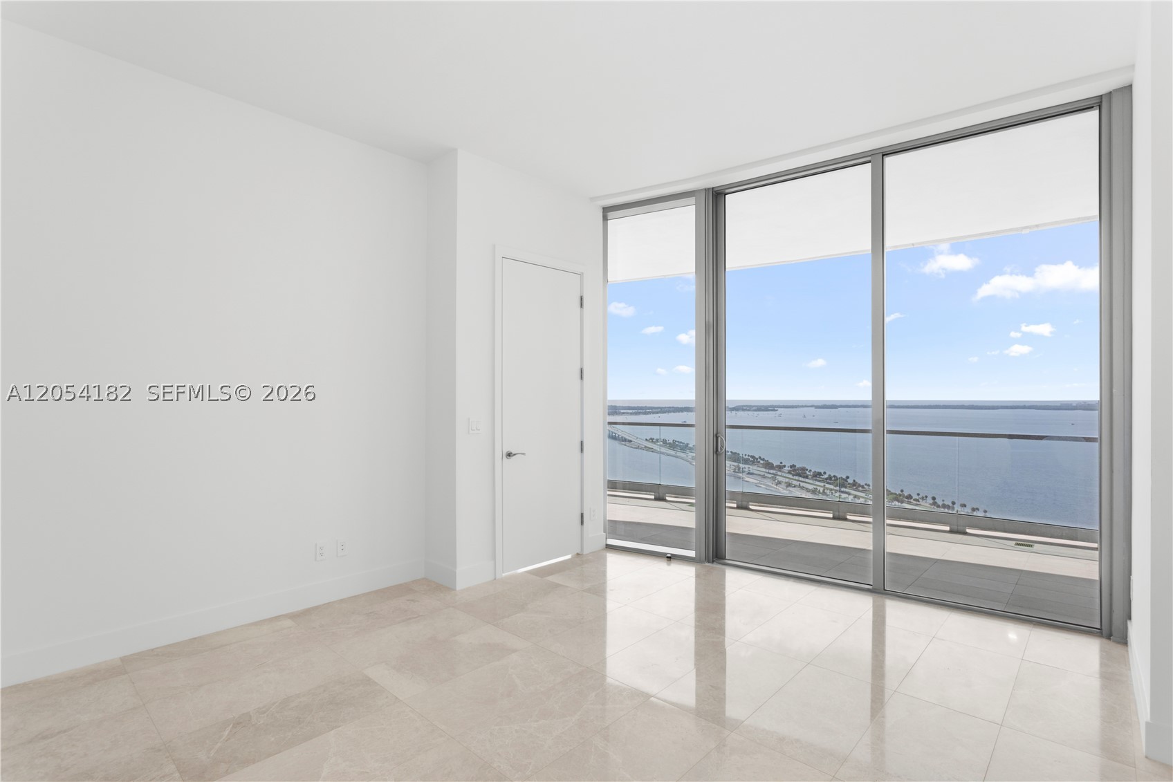 UNA RESIDENCES - Residential