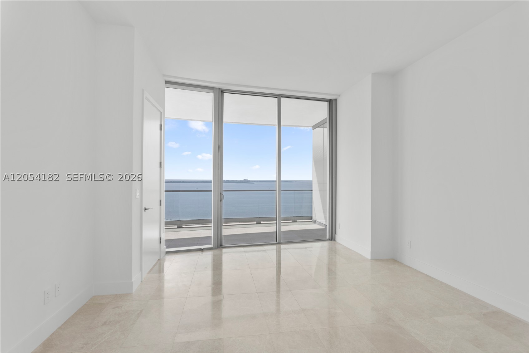 UNA RESIDENCES - Residential