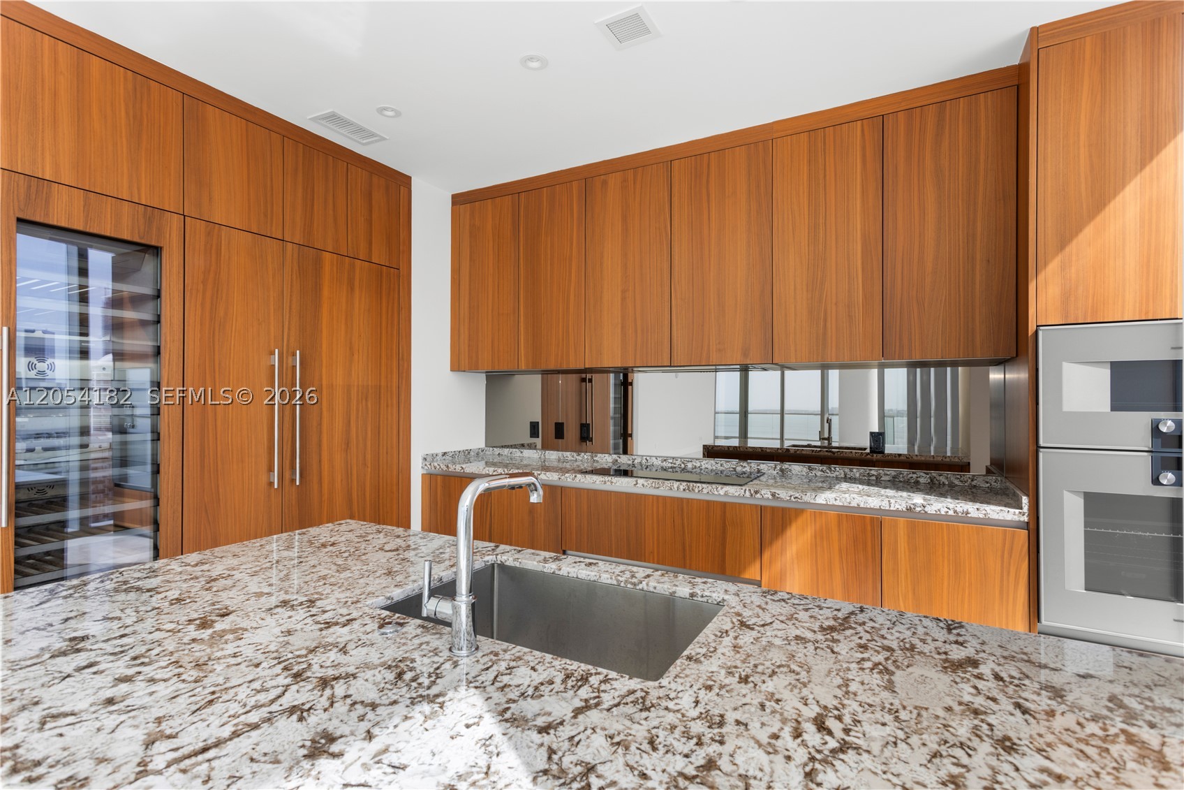 UNA RESIDENCES - Residential