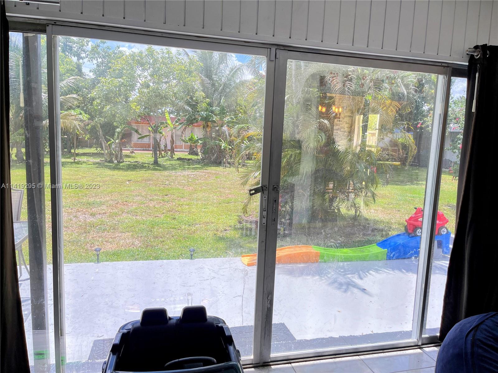 MAINLANDS OF TAMARAC LAKE - Residential Lease