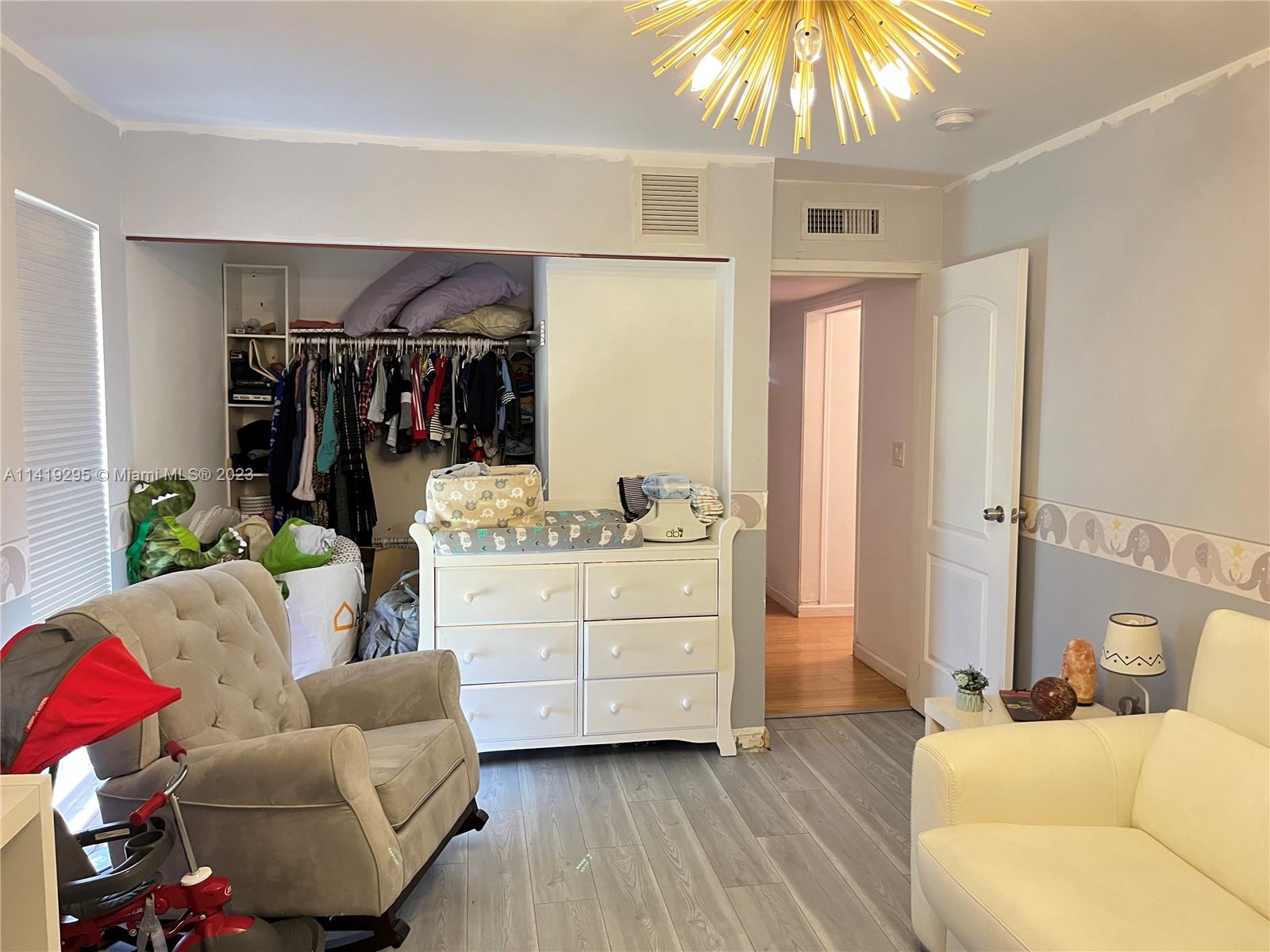 MAINLANDS OF TAMARAC LAKE - Residential Lease