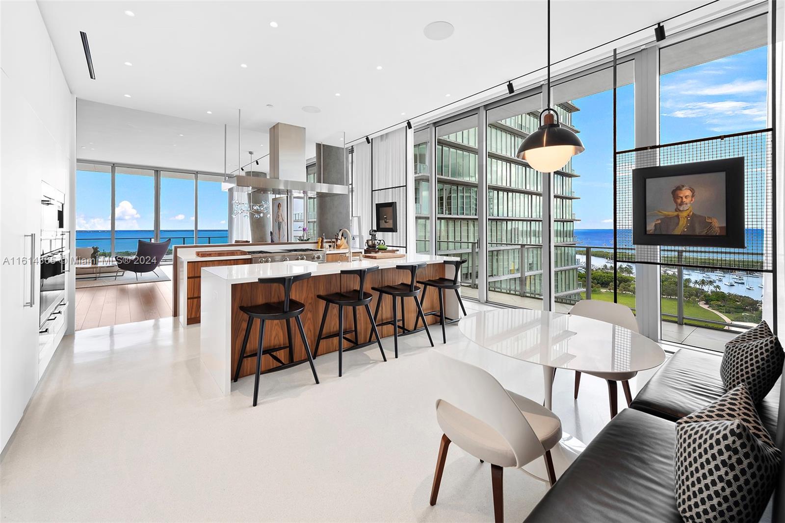 DINNER KEY - Residential