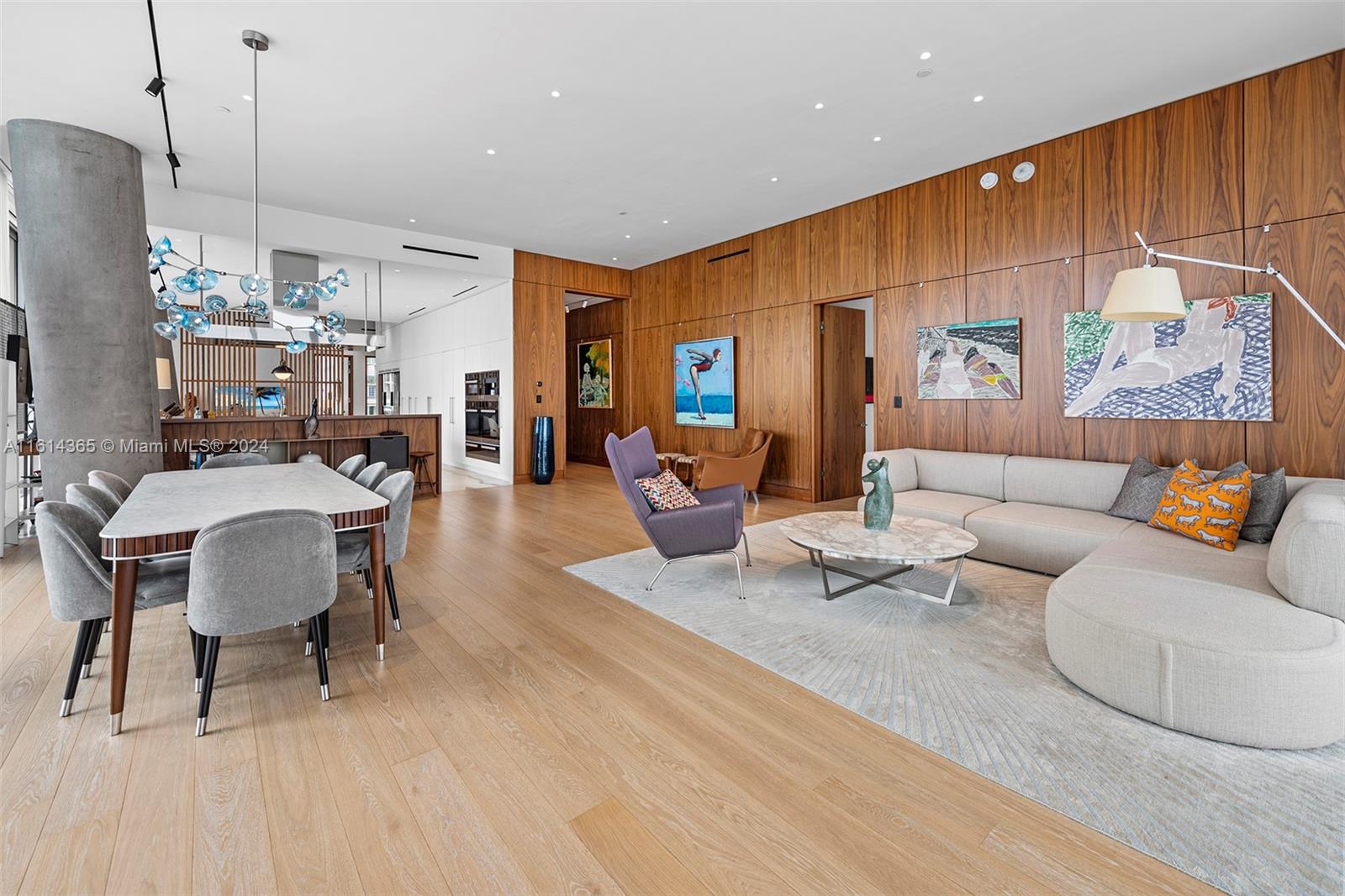 DINNER KEY - Residential