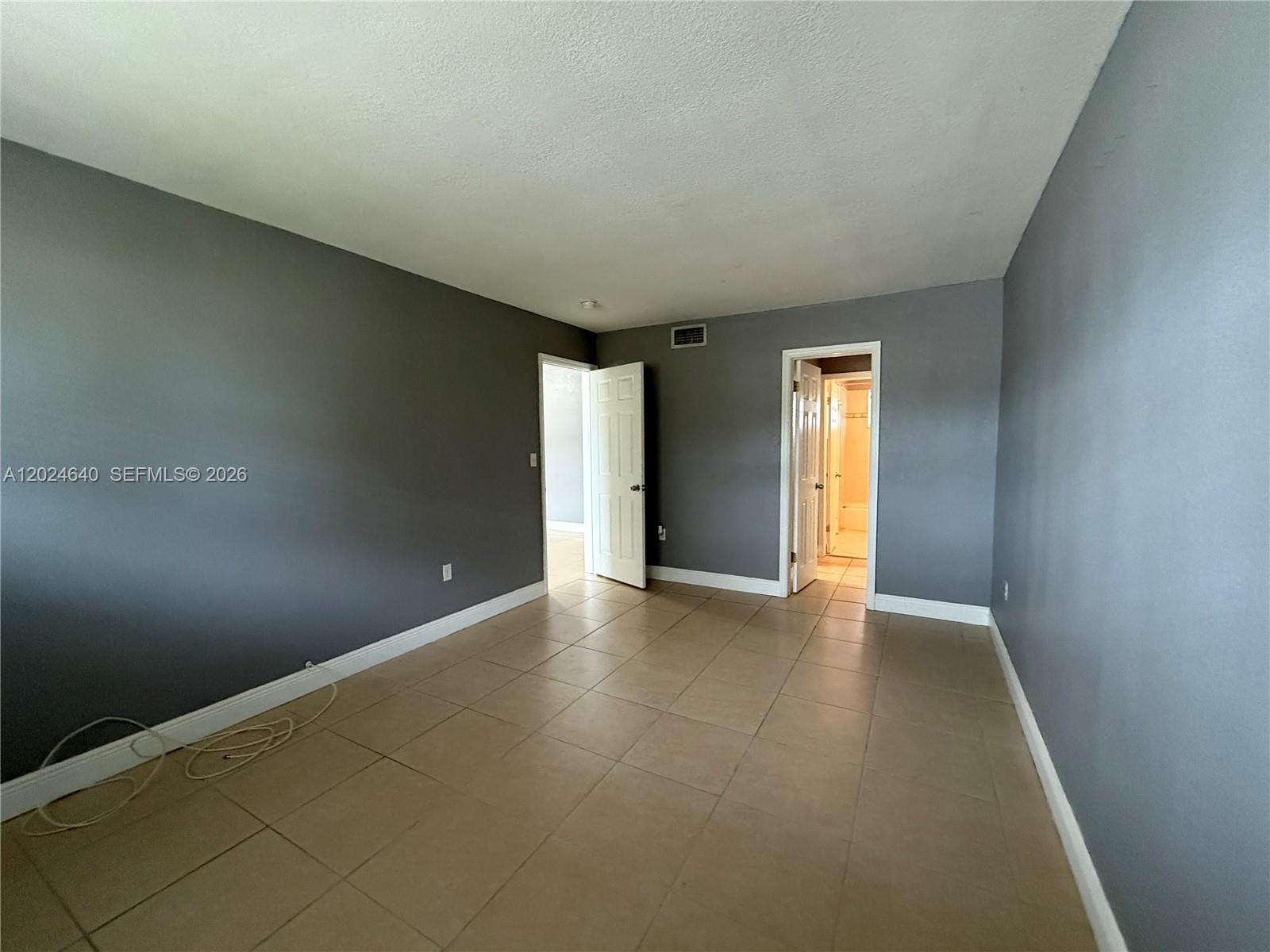 VILLA GARCEZ CONDO - Residential Lease