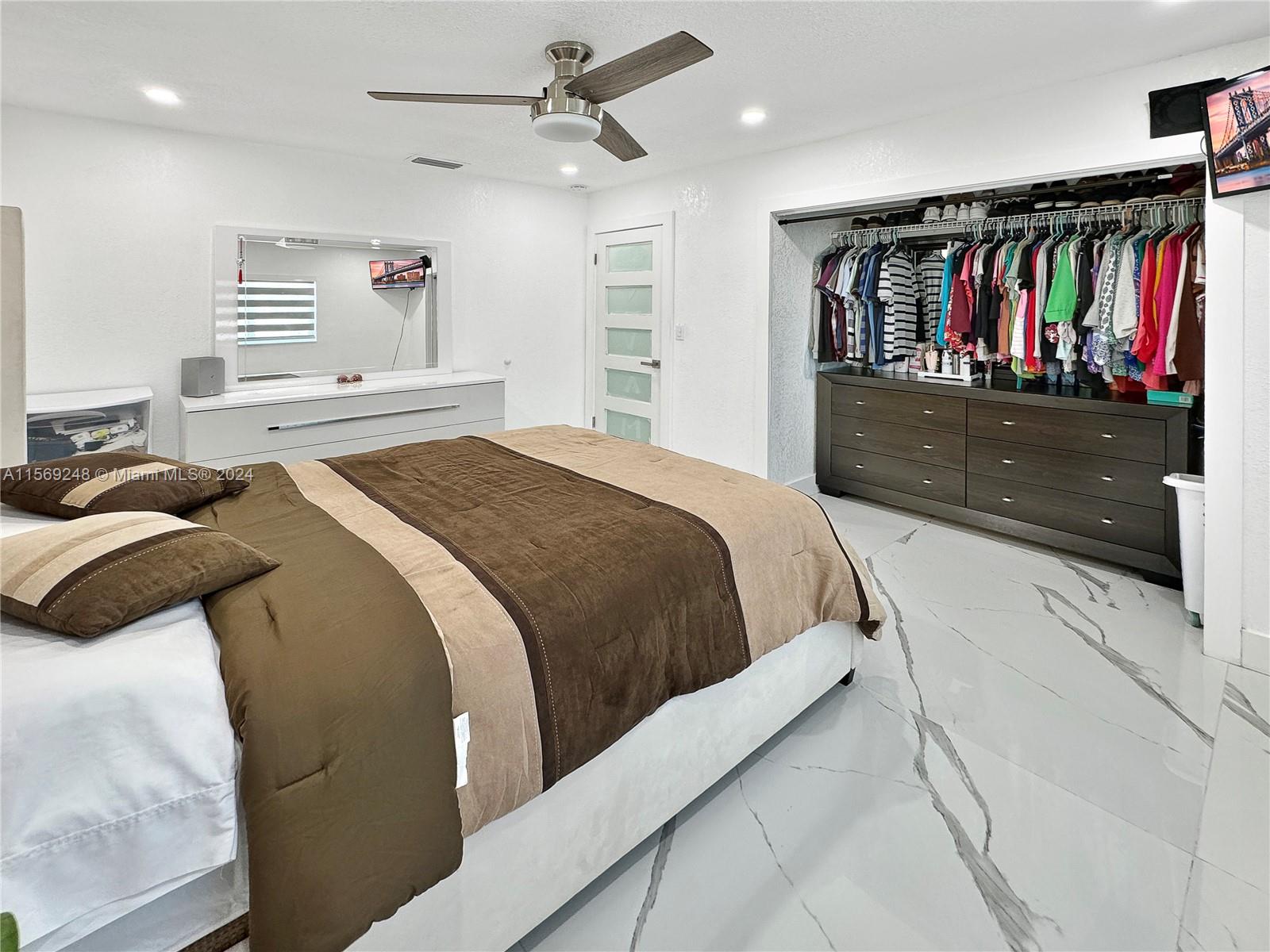 THE GRAN CESAR SUB - Residential