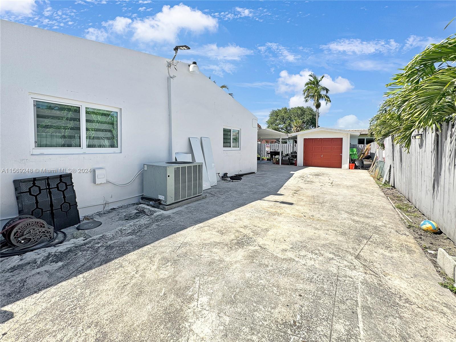 THE GRAN CESAR SUB - Residential