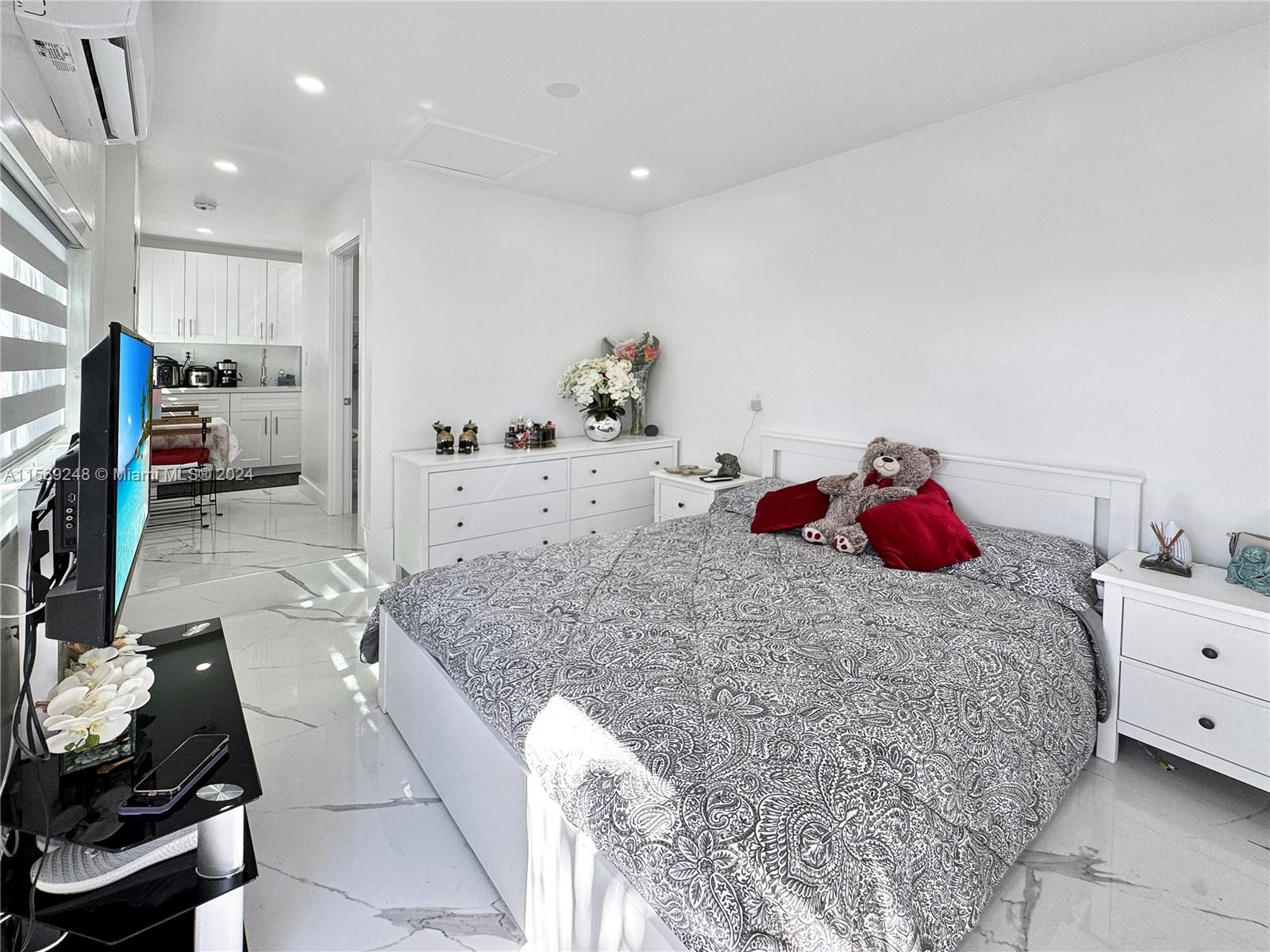 THE GRAN CESAR SUB - Residential