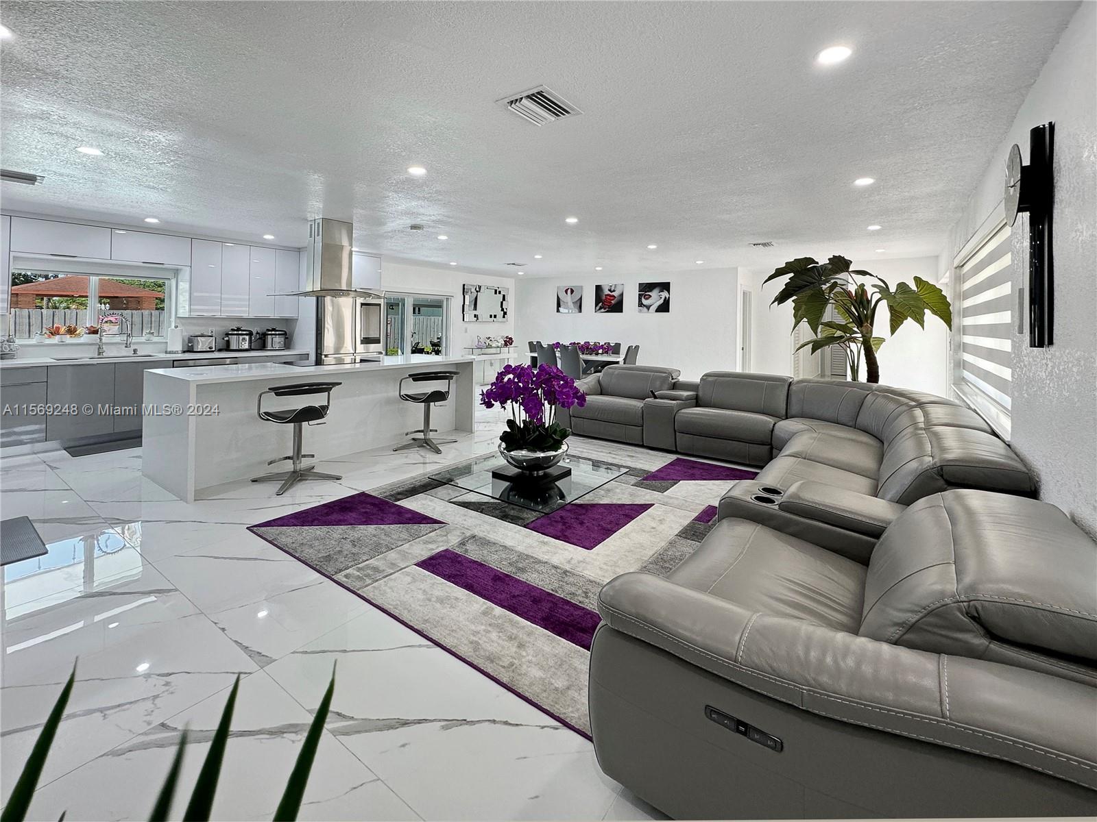 THE GRAN CESAR SUB - Residential