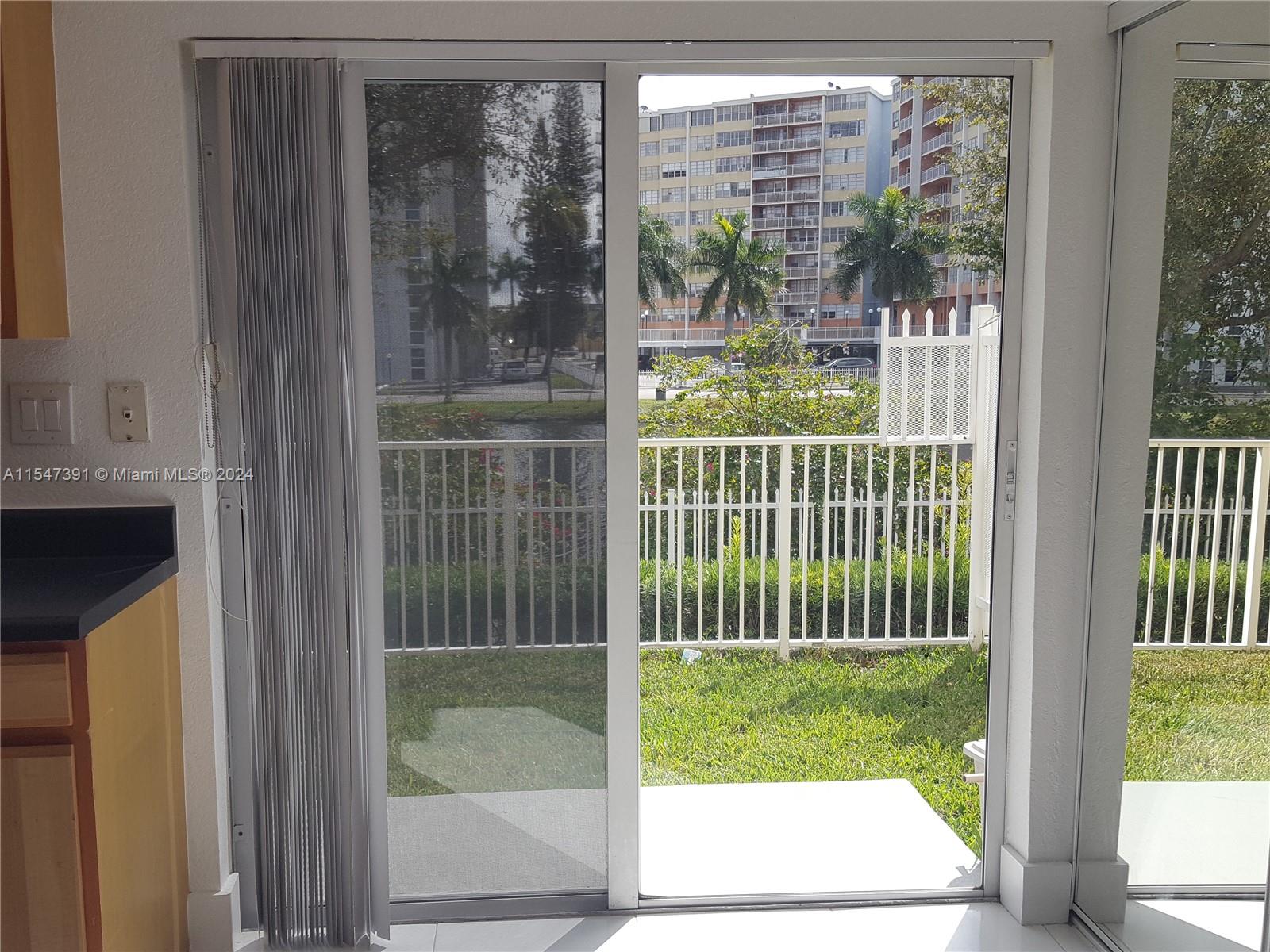 AQUA VISTA TOWNHOMES COND - Residential Lease