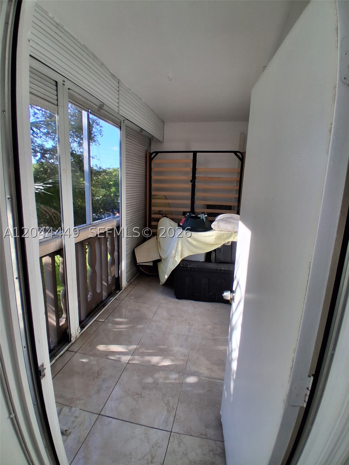 FOURTH GULFSTREAM GARDEN - Residential Lease