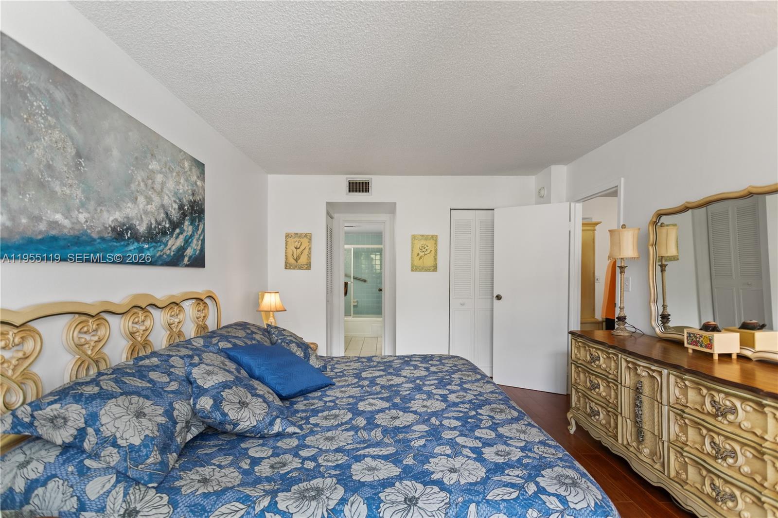 CYPRESS CHASE CONDO NO 1 - Residential
