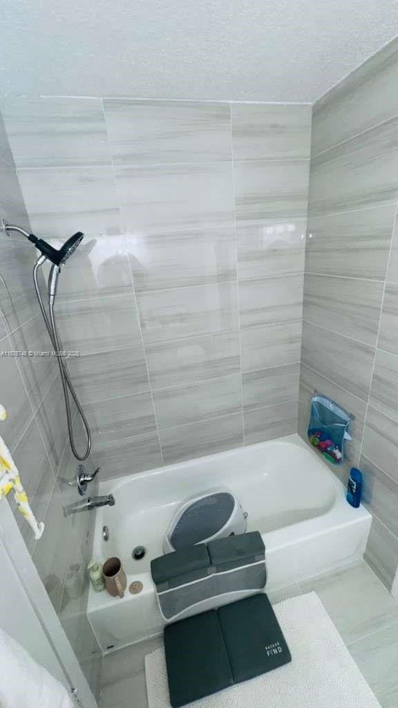 PANACHE SEC 2 - Residential