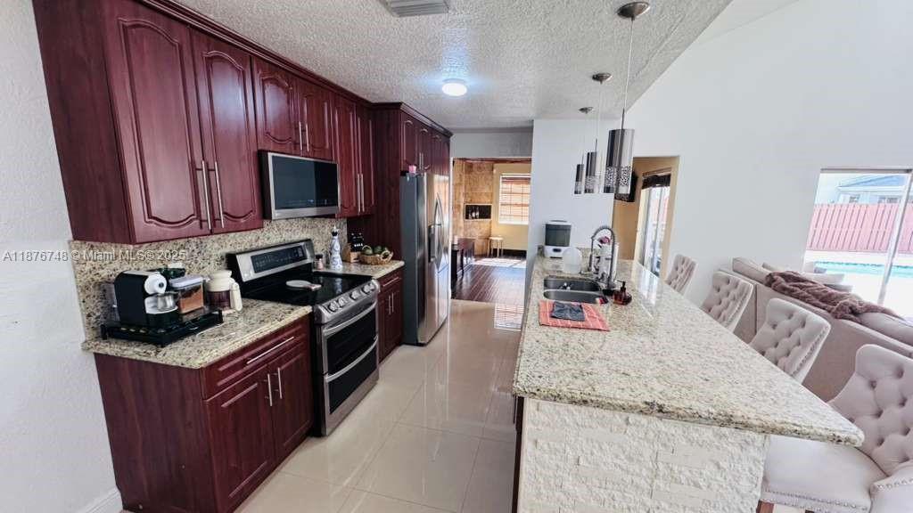 PANACHE SEC 2 - Residential