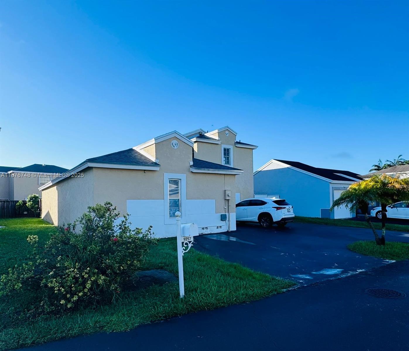 PANACHE SEC 2 - Residential