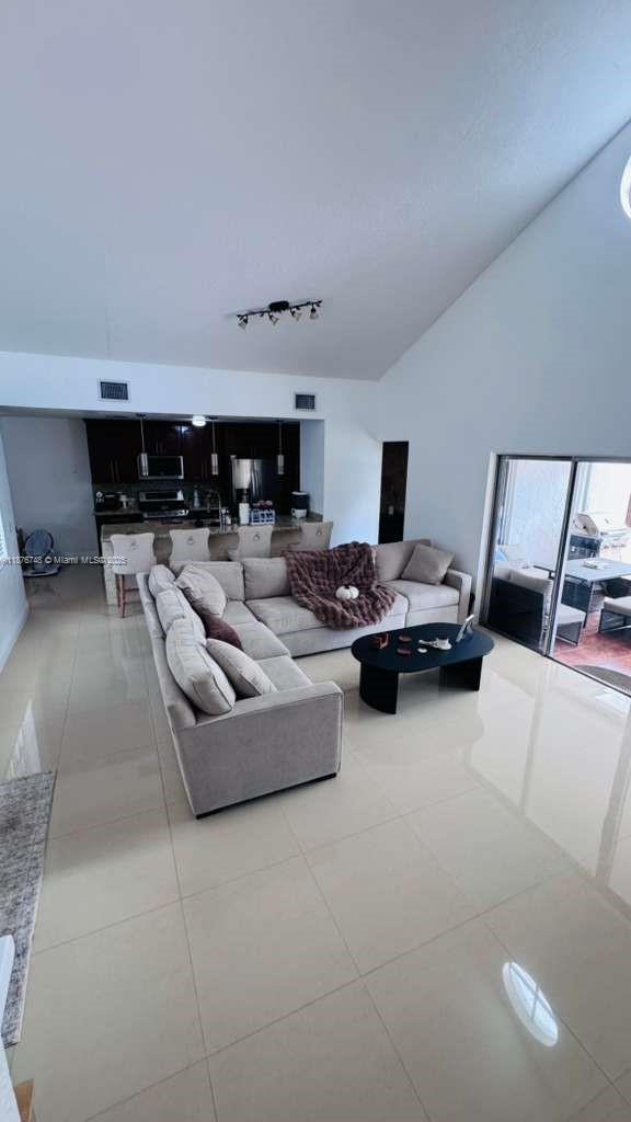 PANACHE SEC 2 - Residential