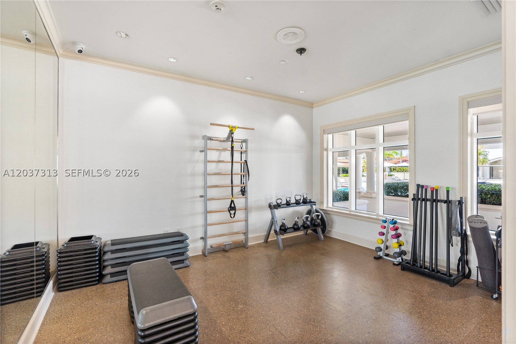 TURNBERRY VLG NO TOWER CO - Residential