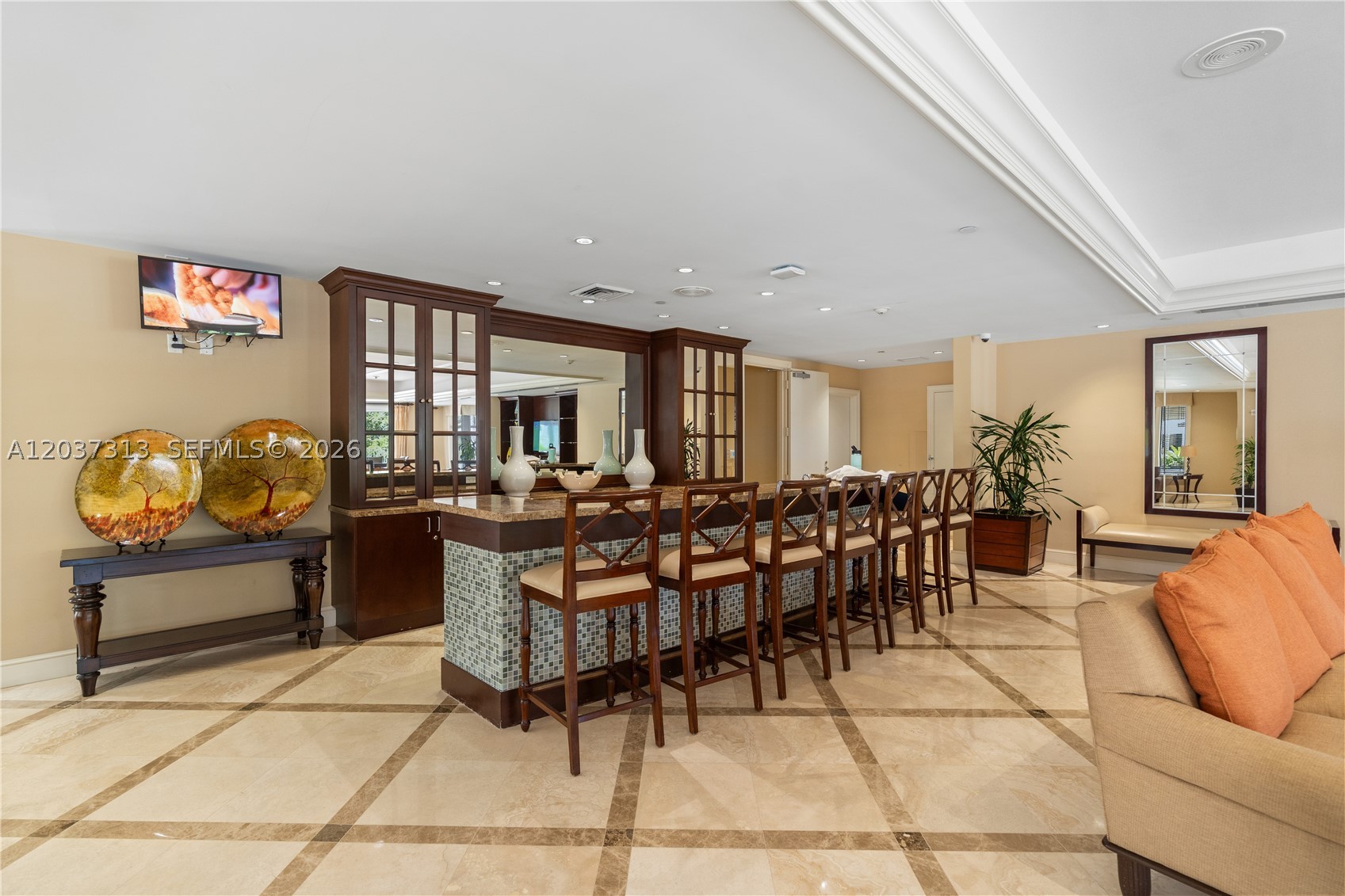 TURNBERRY VLG NO TOWER CO - Residential