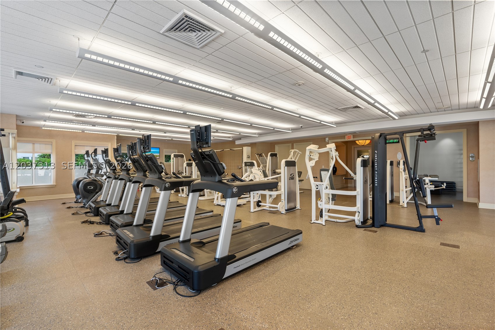 TURNBERRY VLG NO TOWER CO - Residential