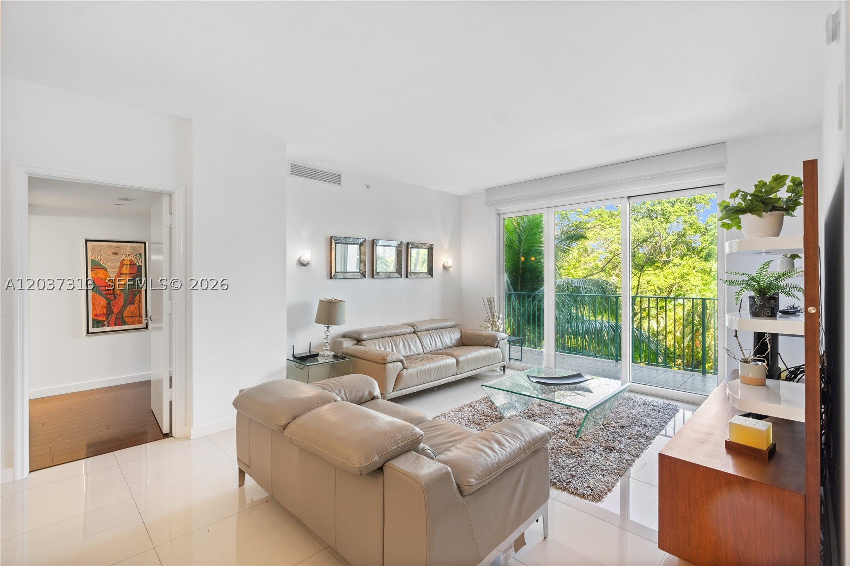 TURNBERRY VLG NO TOWER CO - Residential