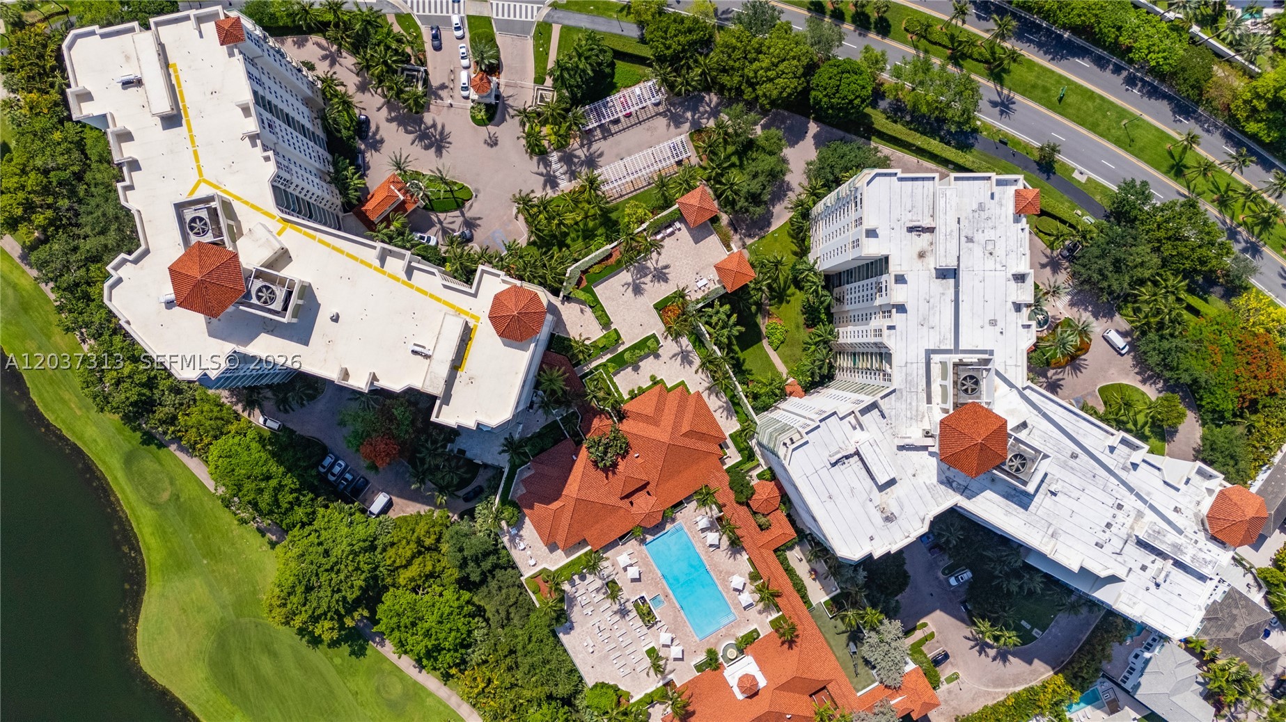 TURNBERRY VLG NO TOWER CO - Residential