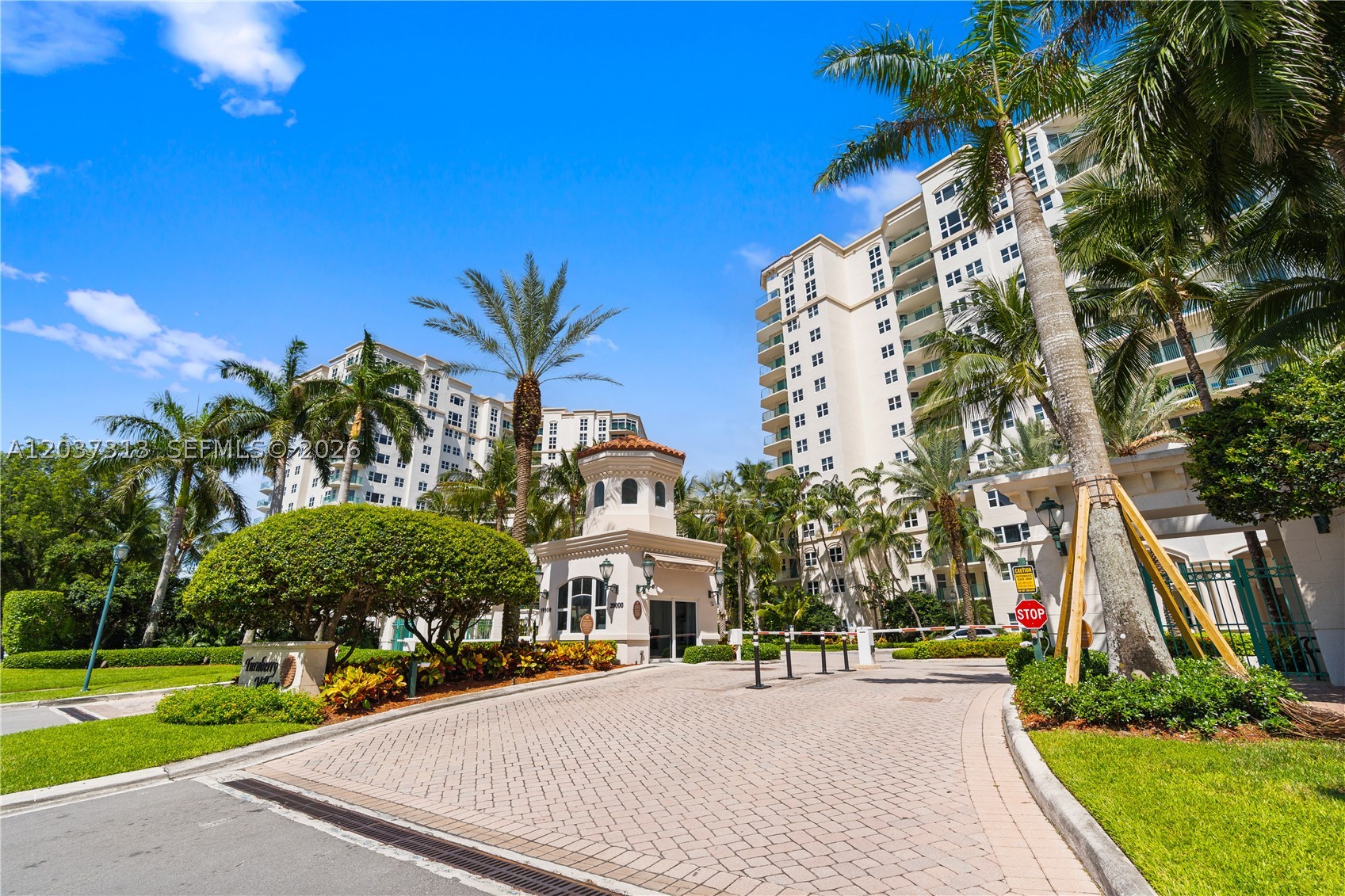 TURNBERRY VLG NO TOWER CO - Residential