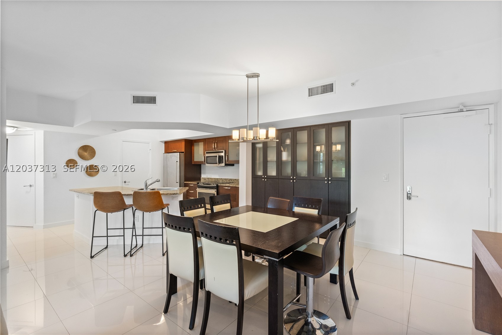 TURNBERRY VLG NO TOWER CO - Residential