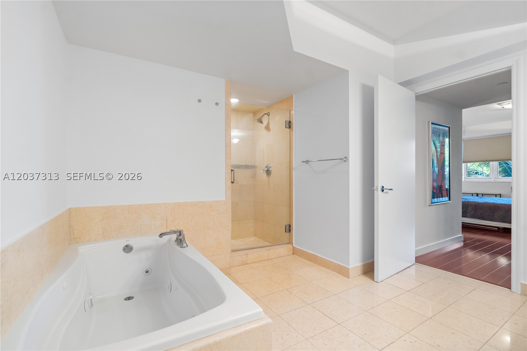 TURNBERRY VLG NO TOWER CO - Residential