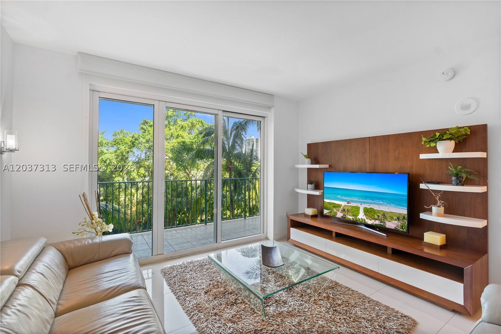 TURNBERRY VLG NO TOWER CO - Residential