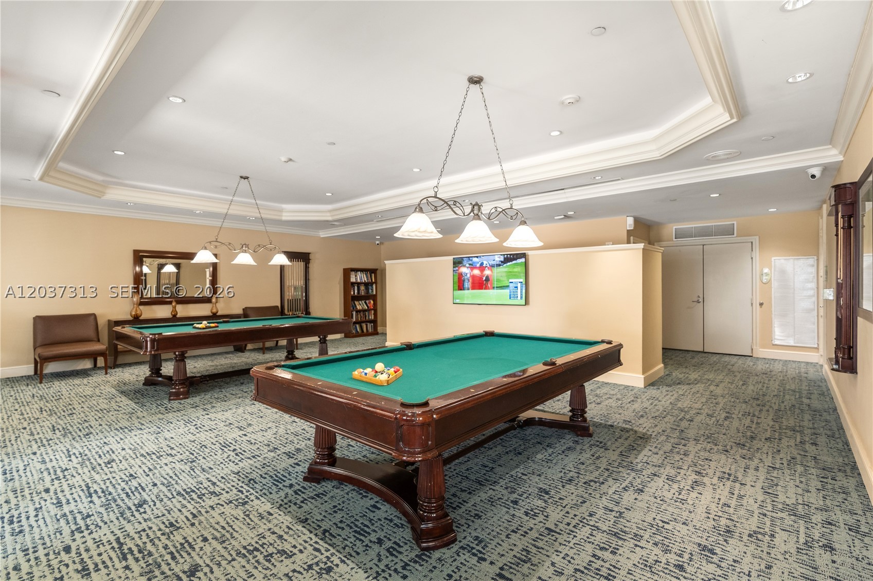 TURNBERRY VLG NO TOWER CO - Residential