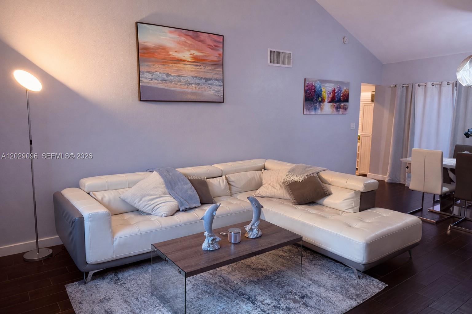 APPLE CREEK - Residential