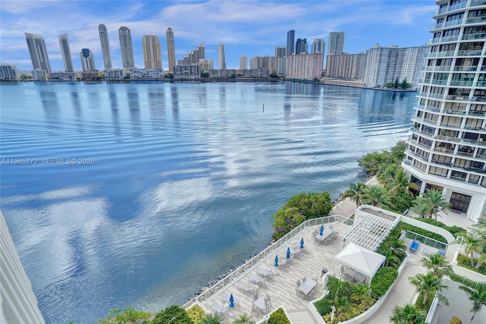 3000 ISL BLVD WILLIAMS IS - Residential
