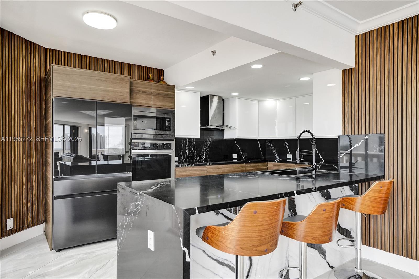 3000 ISL BLVD WILLIAMS IS - Residential