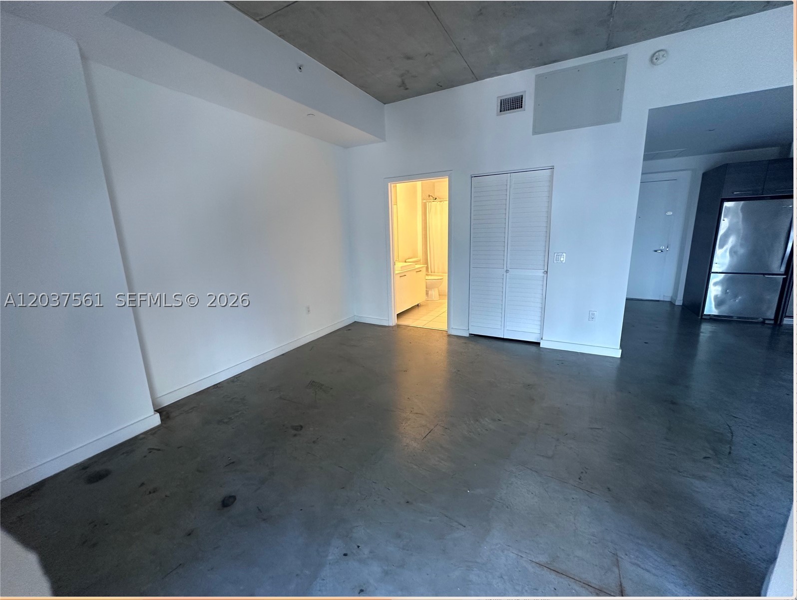 CENTRO CONDO - Residential Lease