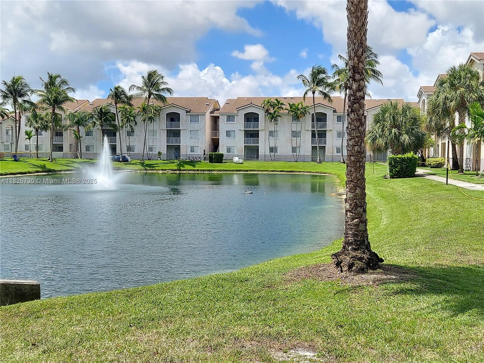 ROYAL GRAND CONDO - Residential