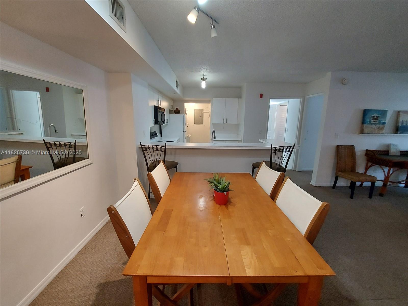 ROYAL GRAND CONDO - Residential