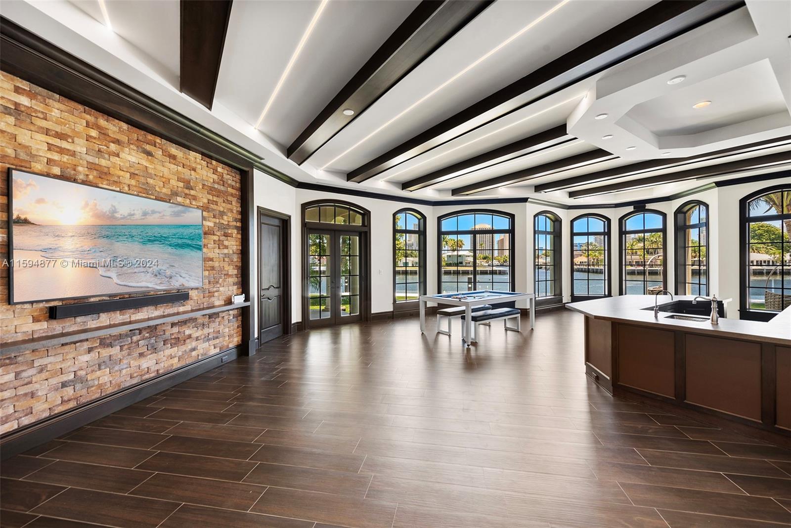 CORAL RIDGE COUNTRY CLUB - Residential