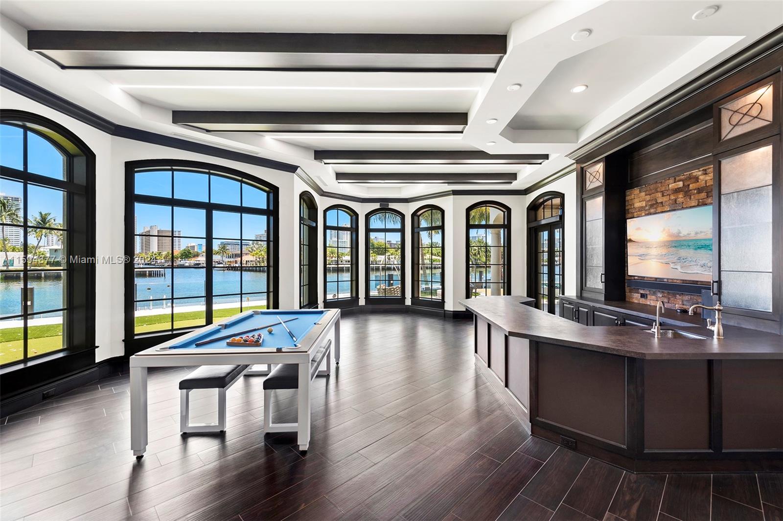 CORAL RIDGE COUNTRY CLUB - Residential