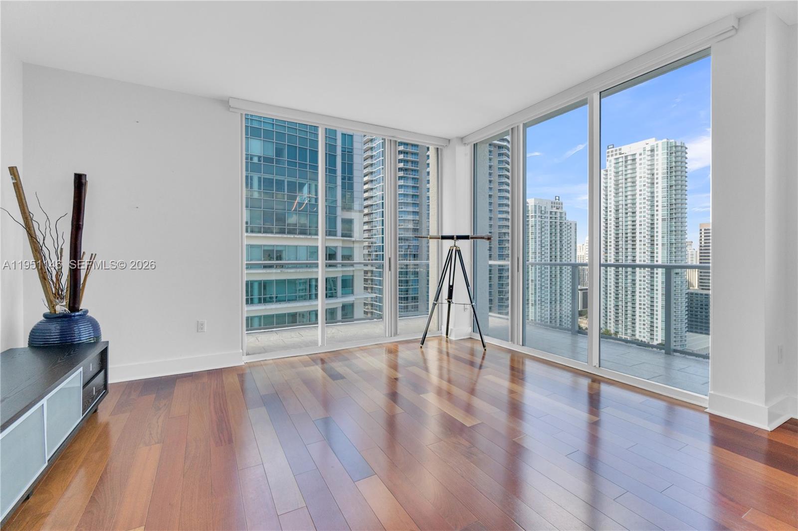 THE MARK ON BRICKELL COND - Residential