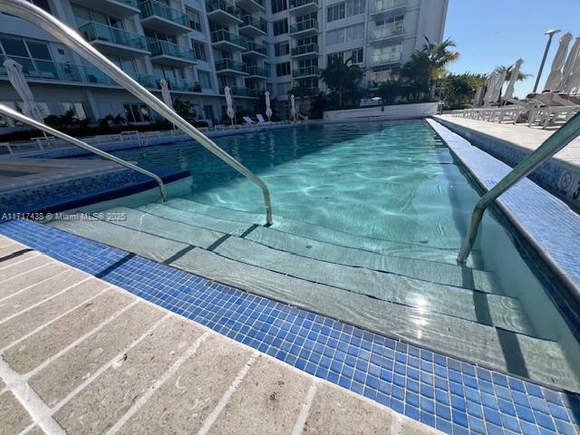MIRADOR 1000 CONDO - Residential